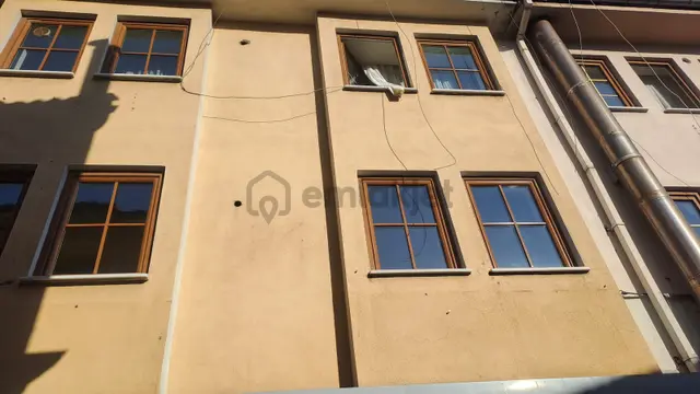 Remax Advantage Arzu Aksaray Reyhan'da Anayola Yakın 2+1 Daire 2