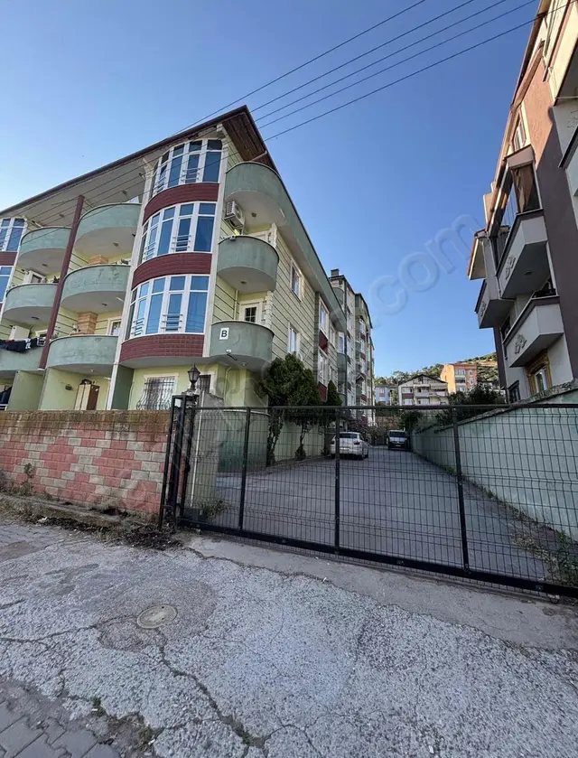 Yarımca Atalar Mah. Site İçerisinde Kira Getirili 2+1 Daire 3