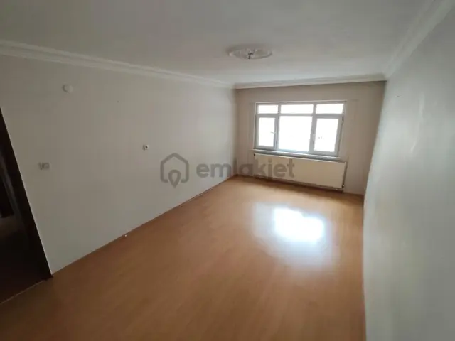 Yılmaz Gayrimenkul Den Andiçen Mah Cadde Üzeri 3+1 Kat Konumunda Yüksek Giriş 22 Bintl Kiralık Daire 3