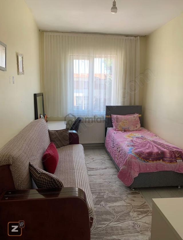 Yeni Mallalle'de Satılık 3+1 Kombi Isıtmalı Daire 4