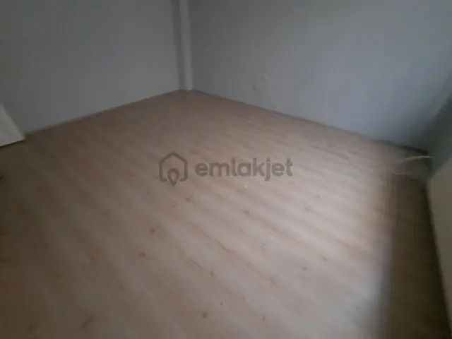 Silivri Alibey .kiralık 2+1 D.gazlı 1.kat Daire 5