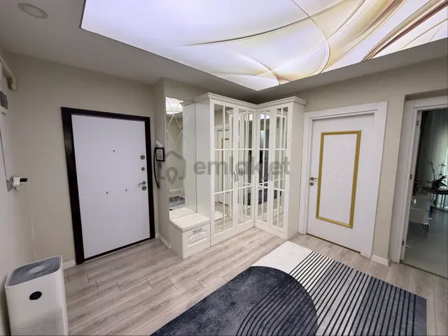 Kırmızı Gayrimenkulden Satılık 4+1 Park Cepheli Lüx Daire 3