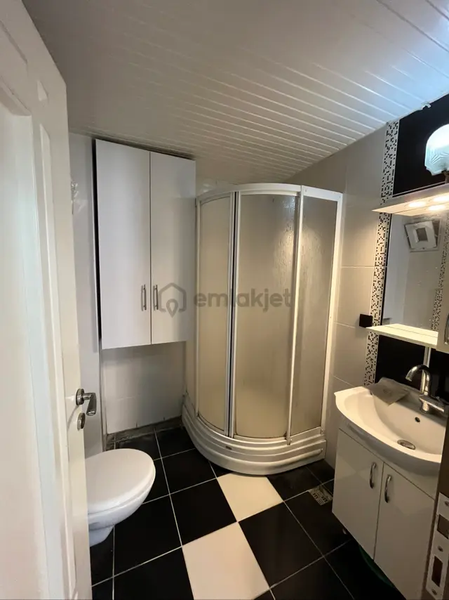 Karamanda 2 Balkonlu Ön Cephe Kiralık Daire 3