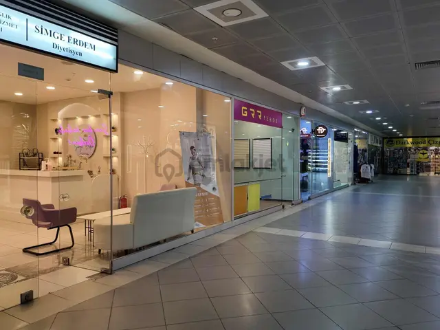 Kristal İz Nilüfer Magazin Avm'de Kiralık Eşyalı 70 M2 Dükkan 3