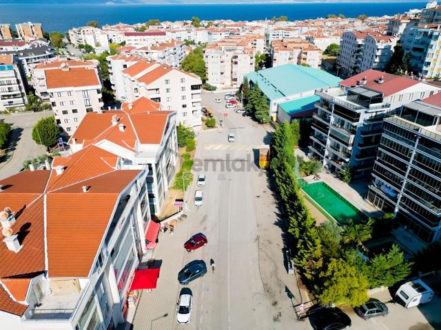 Halitpaşa Mah Merkezi Konumda Kiralık Dükkan 5