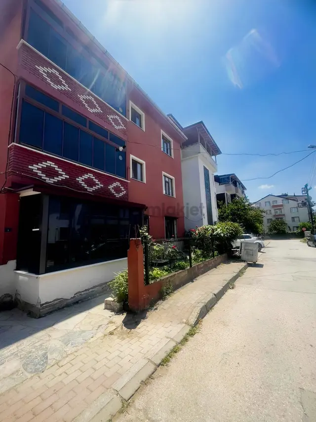 Arakat 3+1 Arsa Payı Yüksek Müstakil Bina 2