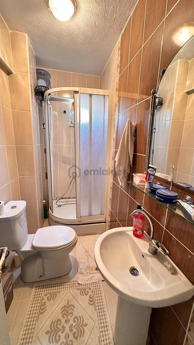 Denize Yakın Ara Kat Kombili Genişm2 Eşyalı 1+1 Acil Satılık 5