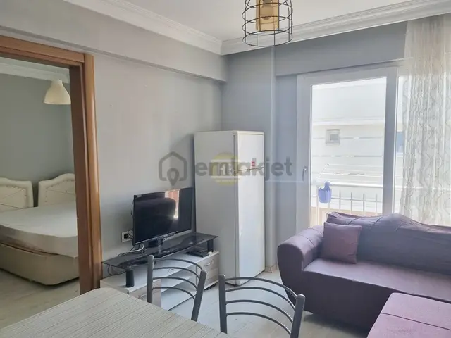 Hb'den 1+1 Eşyalı Kiralık Daire, Doğu Gazi Bulvarı'na Yakın 3