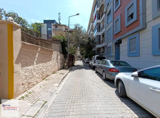 Karşıyaka Donanmacıda Aksoy Yakını Bahçeli 1+1 Kiralık Daire 2