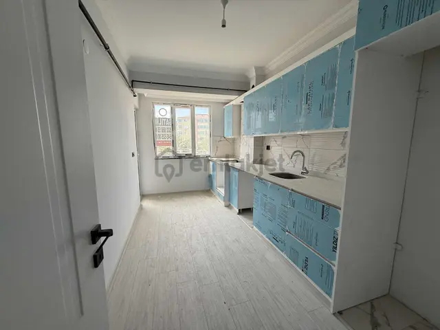 Yağmur Emlak'tan Merkezi Konum 2+1 Satılık Sıfır Daire 5