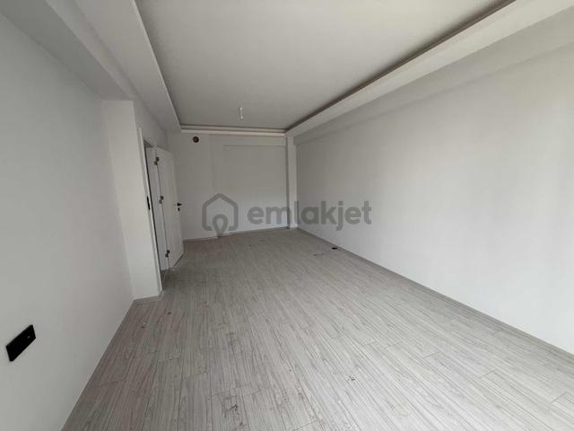 Yağmur Emlak'tan Merkezi Konum 2+1 Satılık Sıfır Daire 4