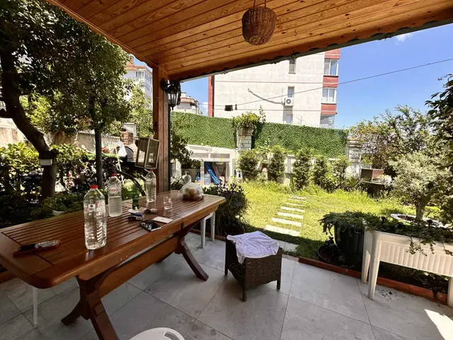 Deniz Manzaralı Lüks 5+1 Müstakil Villa Tam Eşyalı Havuzlu 2