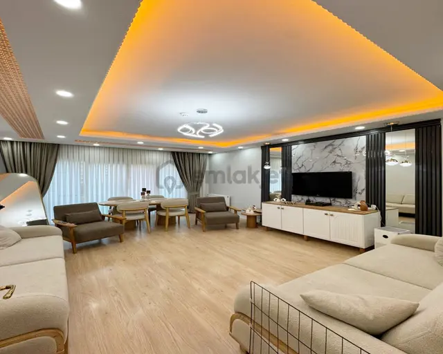 12 Aylık Kira Bedeli Peşin Verilecek - Kiracısı İçerisinde Full Dekorlu Sitenin Göz Bebeği 2+1 Daire 1