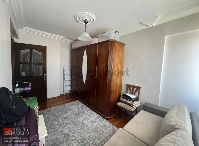 İçerenköy Merkezi Konum Yüksek Kat Satılık 2+1 3