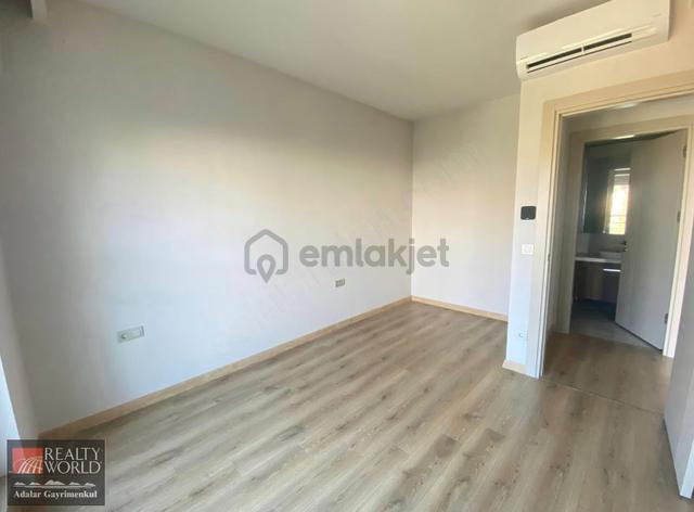 Cihan Albayrak 'tan Küçükyalı Nidapark Sedef ' Te Kiralık 1+1 2