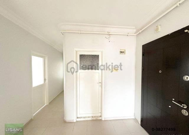 Güzelyalıda_3+1_hatasız_7_katlı__kapalı_mutfak_gbk_d.gaz_iskanlı 5