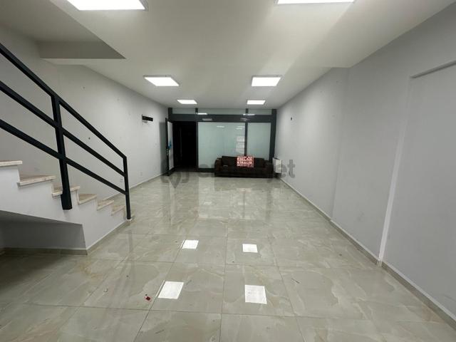 Em-of Emlaktan Giriş Kat Lüks Yapılı Camlı 100m² Kiralık İş Yeri 4