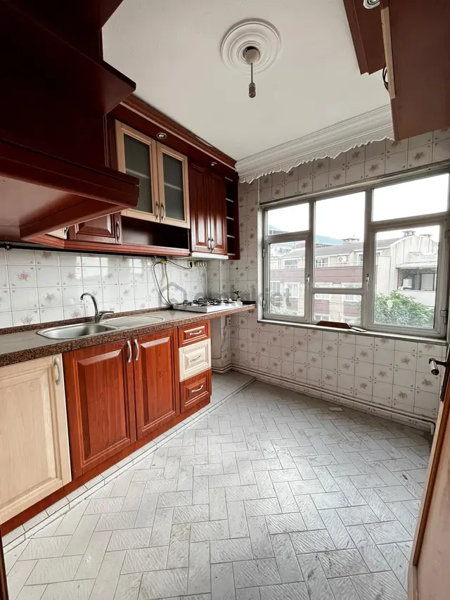 Eğitim Mah. Prof.tezok Caddesinde 3+1 Kiralık Daire 3