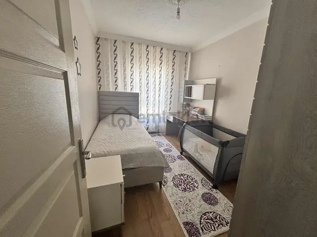 Remax Dem'den Kavakyolu Tokide Fırsat 3+1 Satılık Daire 5