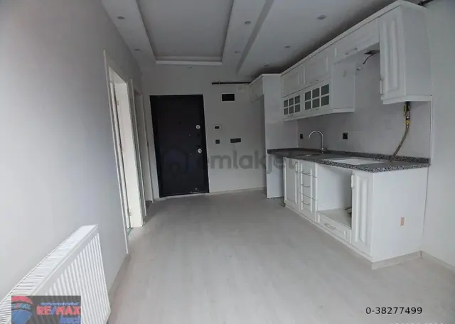 Re/max İnci'den 1.oruçgazi'de Kiralık Sıfır Kullanışlı 1+1 Daire 5
