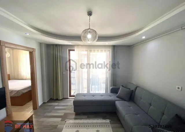 Re/max İnci'den İzmir Yolu Yakını Satılık 1+1 Daire 1
