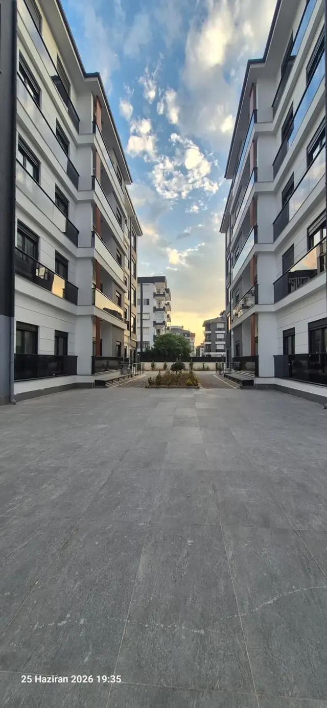 Döşemealtı Yeniköyde Satılık Lux 1+1 Daire 2