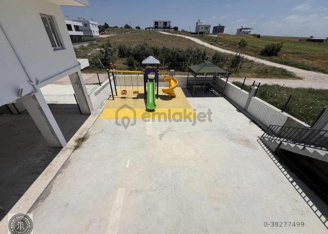 Sarıçam Boynuyoğun Mahallesi Az Katlı Sıfır 1+1 Site İçerisinde 5