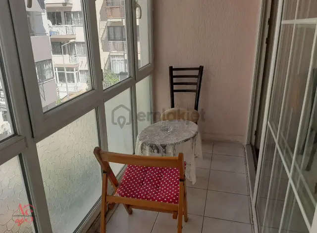 Güzelyalı Da Mithatpaşa Cadde Paraleli 2+1 Arakat Daire 2