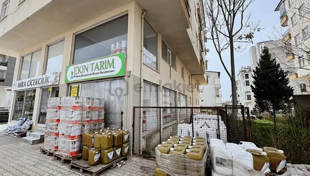 Vıp Gayrimenkul'den Elmalı Çarşı Merkezde 2 Katlı Köşe Dükkan 2