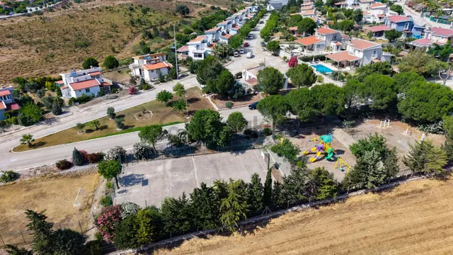 Seferihisar'da Lüks Müstakil Tapulu Villa 2