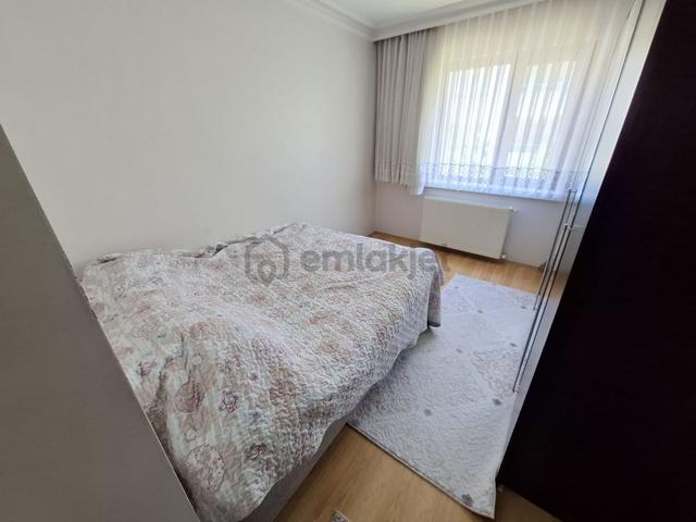 Altındağ - Beşikkaya Mah. Cadde Üzeri Çift Cephe 3 Balkonlu Satılık Daire !!! 4