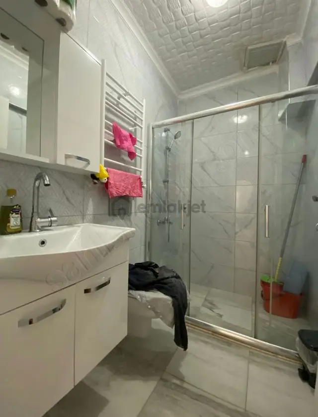Yalova Çınarcık Dört Yolda Masrafsız Satılık 2+1 Daire 2