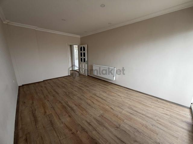 Şehzade'den Șemikler Geniș Ve Kullanıșlı Kiralık Daire 3
