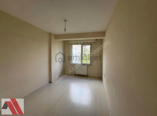 Sümbüller'den Cadde Üzeri Asansörlü Geniş 2+1 Daire 4