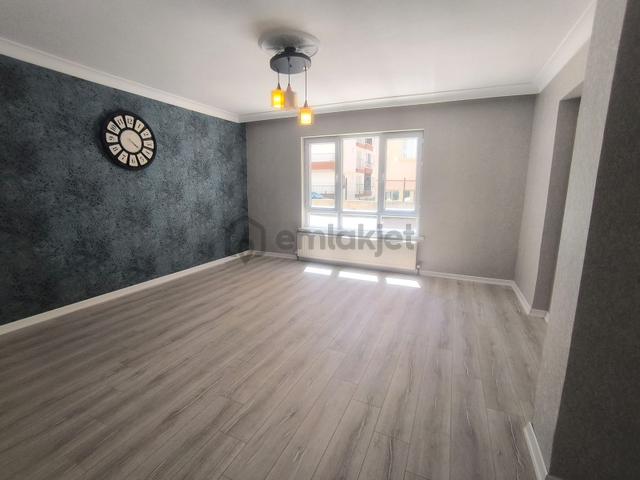 Bağlum Karakaya'da 3+1 Kot,2 Full Yapılı Balkonlu Satılık Daire 4