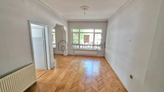 Abidin Paşada 2+1 Giriş Kat Yapılı Kiralık Daire 1
