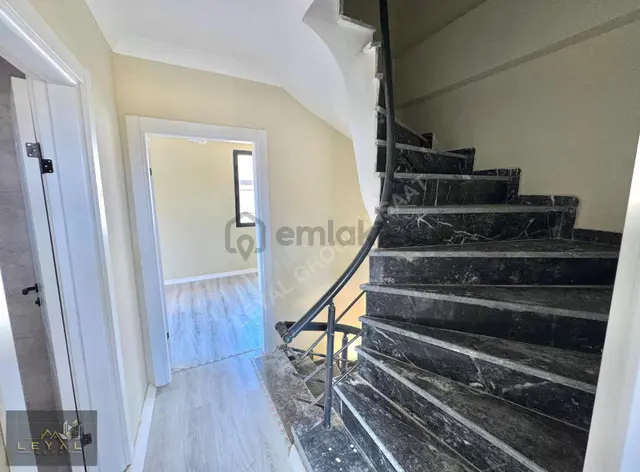 ⫷꧁ Leyalgrup꧂⫸geniş Kullanım Alanı Şık Tasarım Merkezi Konum 3