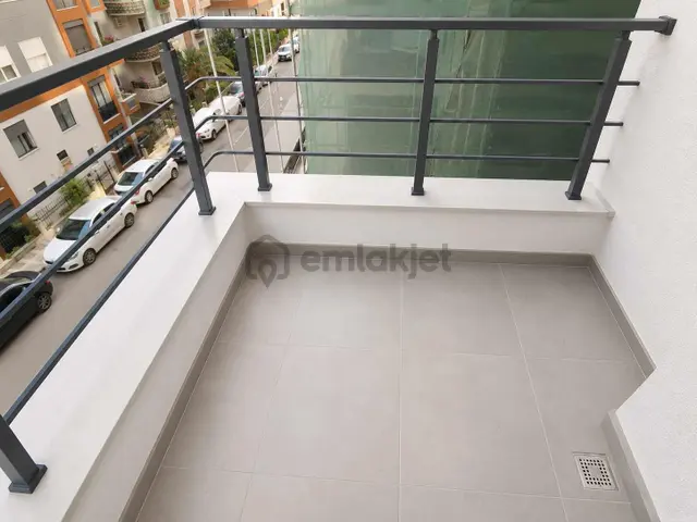 Ankadan Ümraniye Tantavi Geniş Kullanım Büyük Mutfak Sıfır 2+1 3