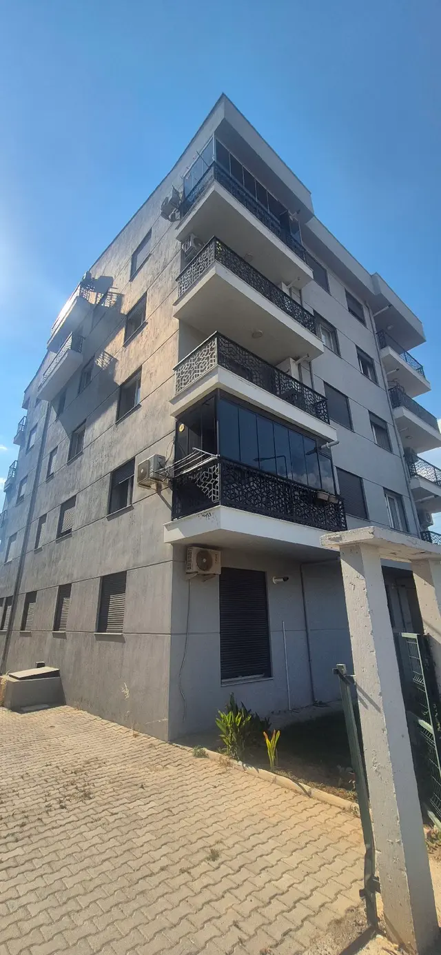 Bornova Doğanlar Da 1+1 Kiralık Daire . 1