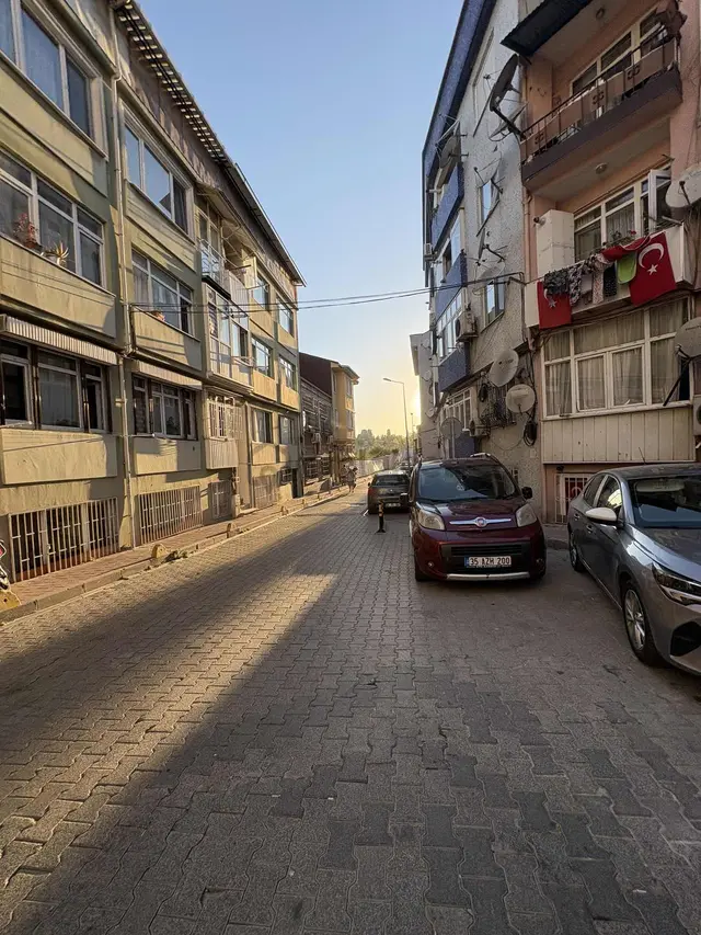 Mevlanakapıda Satılık 2+1 Bodrum Kat 1