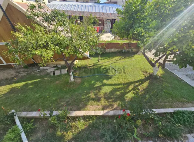 Akdeniz 87'de Satılık 5+2 Villa Denize 150 Mt. 2