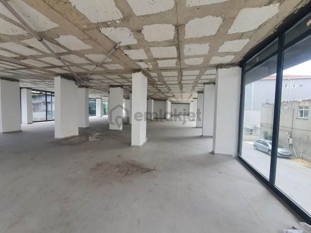 Cadde Üstünde Net 583 M2 Kiralık Dükkan - Alt Katı Da Kiralık 3