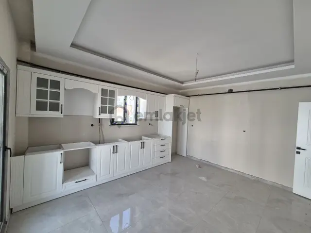 Hakev'den Cumhuriyet Mahallesinde Satılık 3+1 Daire 2