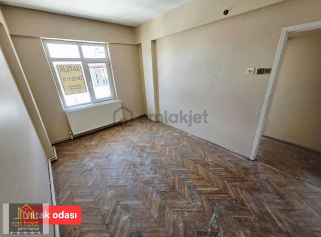 İstasyon Mah. De Tramvay Ve Denize Yakın 3+1 Satılık Daire 4