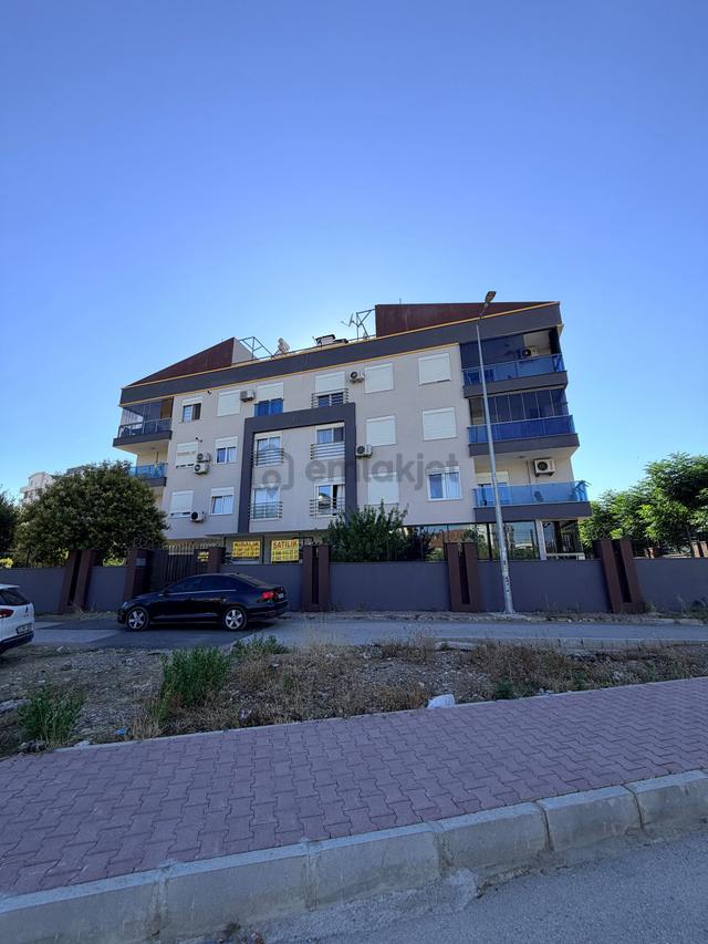 Antalya Kepez Göksu Mahallesi’nde Havuzlu Sitede Eşyalı 2+1 Kiralık Daire 3