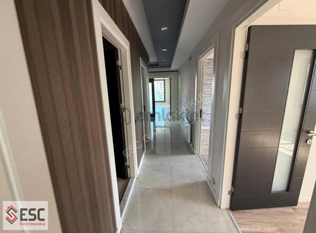Esc'den Akdeniz Mh'de Site İçi Havuzlu 4+1 Kiralık Daire Esc2069 5