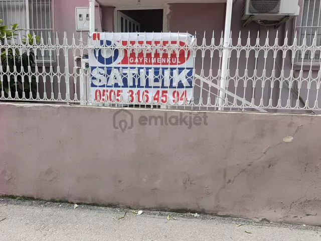 Yeşil Evler Yeşil Büfe Arkasi Müstakil3+1 İki Buçuk Kat Mustakil 5
