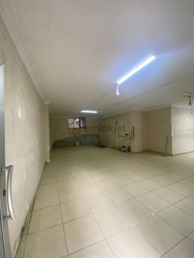 Gaziosmanpaşa Küçükköy Yolunda Kavaklıdere Sokakta /300m2 Kiralık Dükkan Bim Şok 101 4