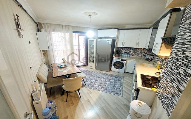 Kuşcağız Kartaltepe Cadde'sinde Ara Katta Asansörlü 3+1 Daire !! 4