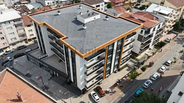 Esen'den Konak'ta Yeni Binada Kiralık Daire 1